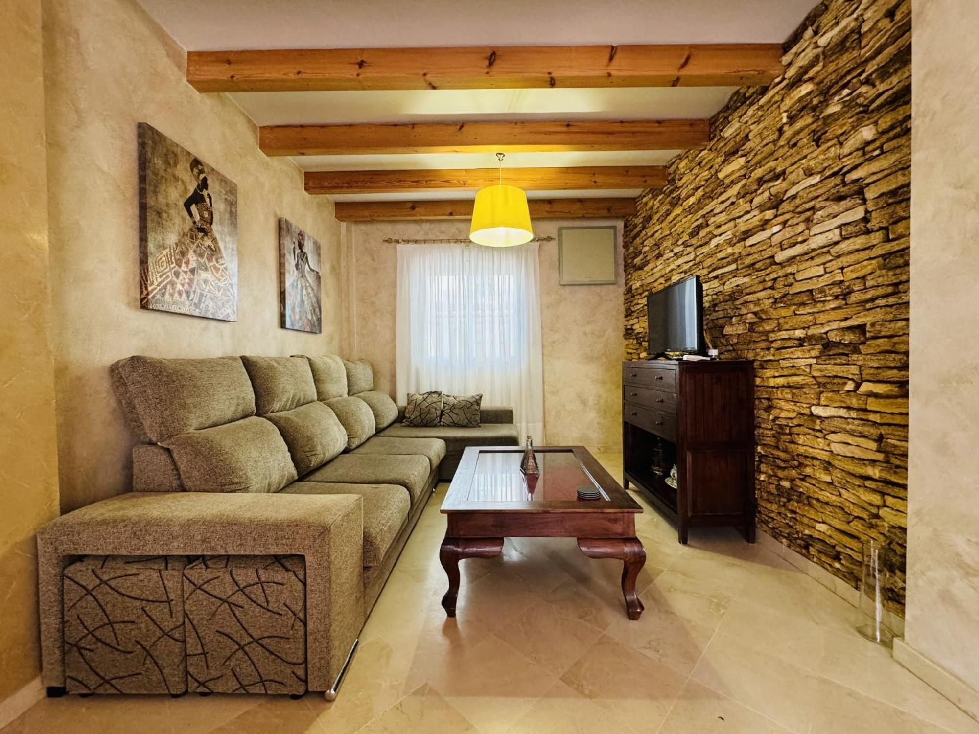 Casa Familiar- Residencial Solmar