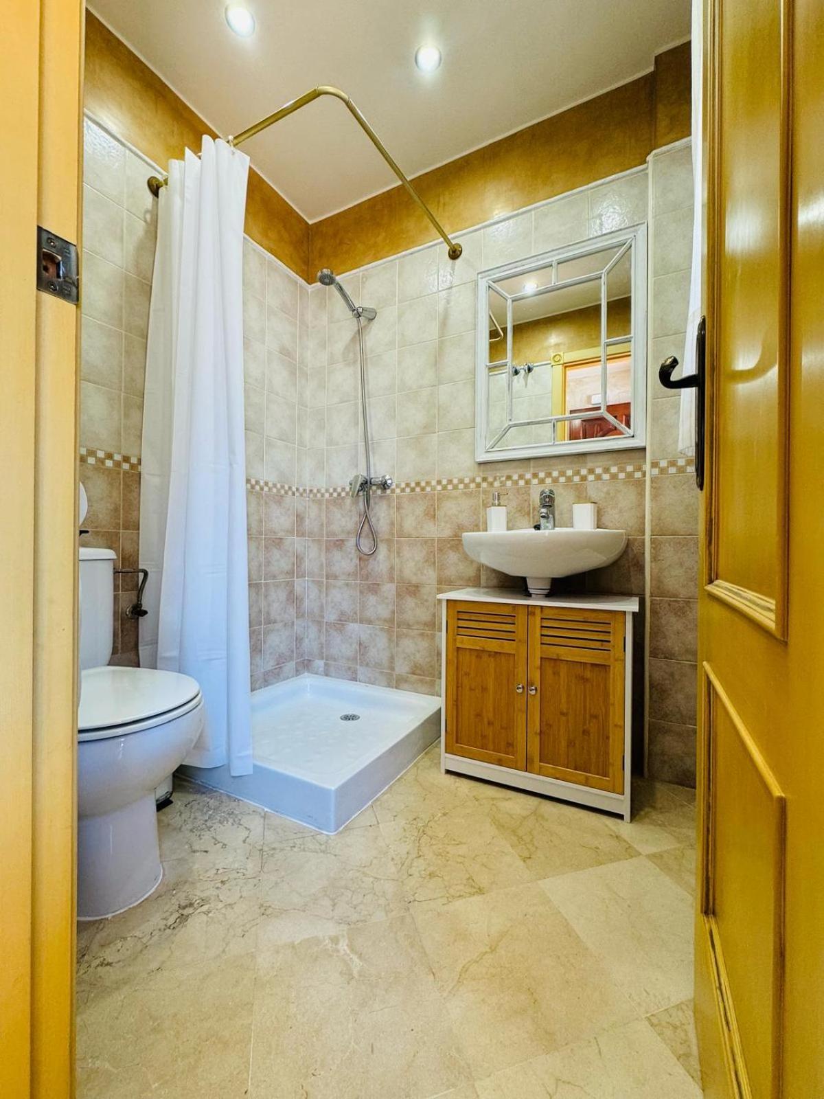 Casa Familiar- Residencial Solmar
